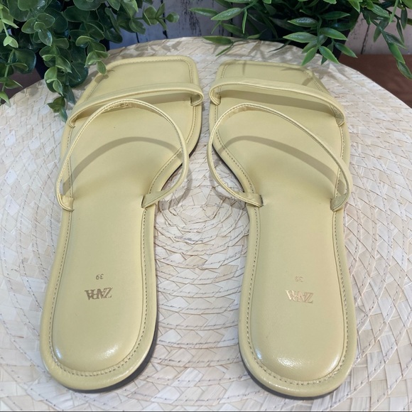 Zara Yellow Square Toe Flat Sandals - Picture 5 of 8